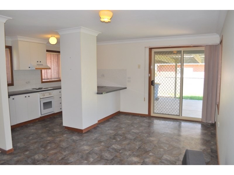 15 Canola Place, Estella NSW 2650