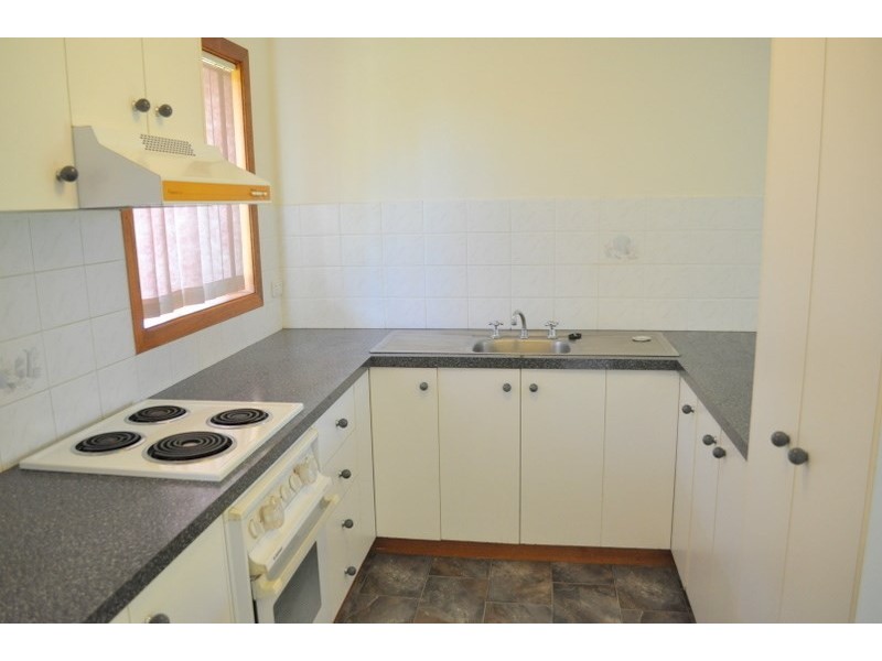 15 Canola Place, Estella NSW 2650