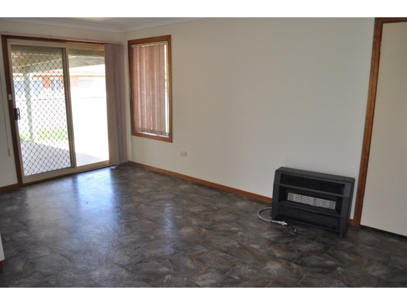 15 Canola Place, Estella NSW 2650