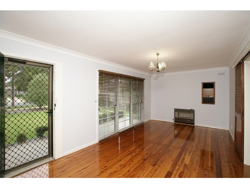 44 Raye Street, Tolland NSW 2650