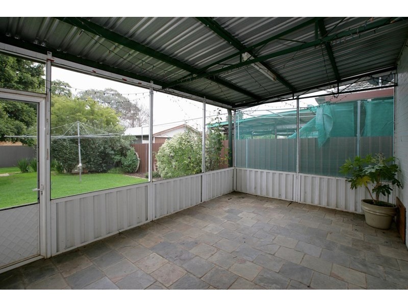 44 Raye Street, Tolland NSW 2650