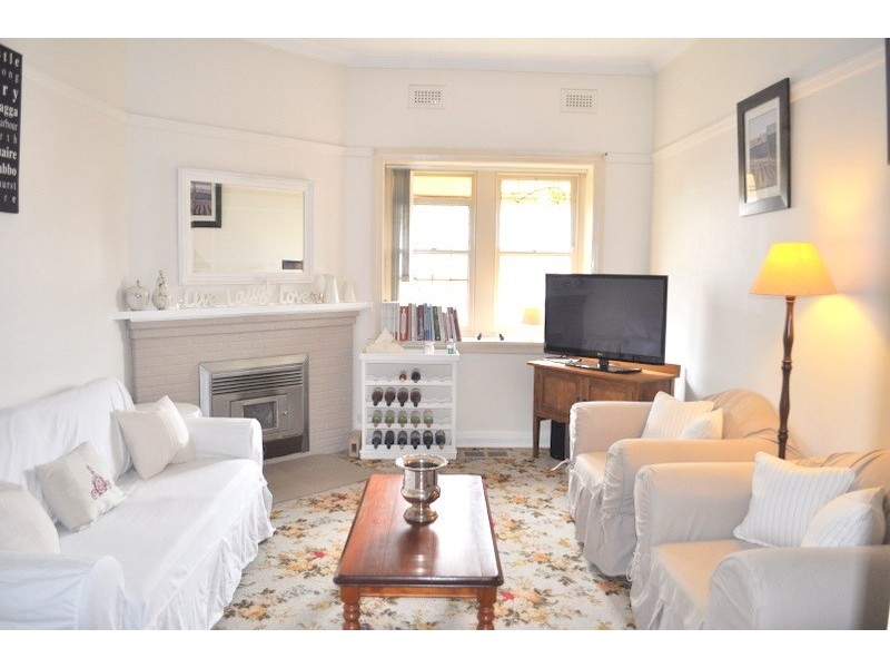 3 Edmondson Street, Wagga Wagga NSW 2650