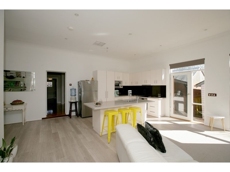 1 Mary Street, North Wagga Wagga NSW 2650