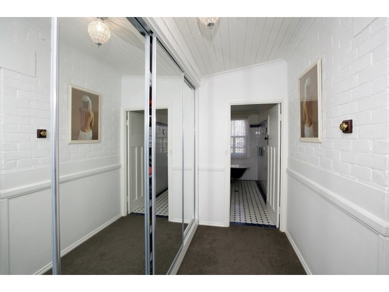 1 Mary Street, North Wagga Wagga NSW 2650