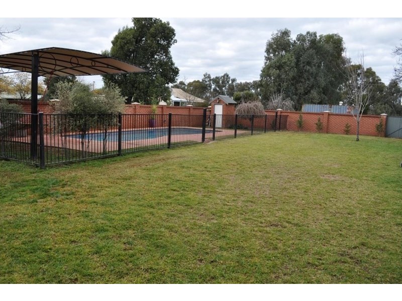 1 Mary Street, North Wagga Wagga NSW 2650