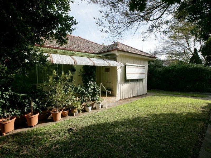 6 Waranga Avenue, Wagga Wagga NSW 2650