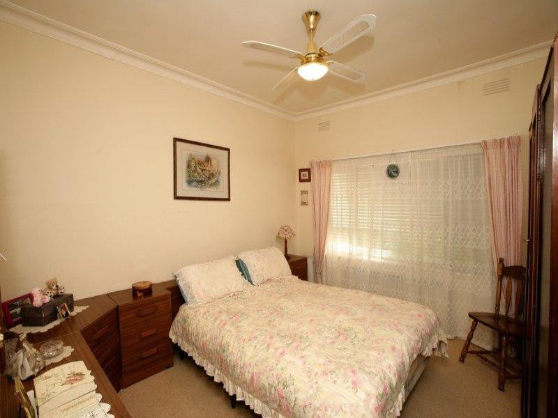 6 Waranga Avenue, Wagga Wagga NSW 2650