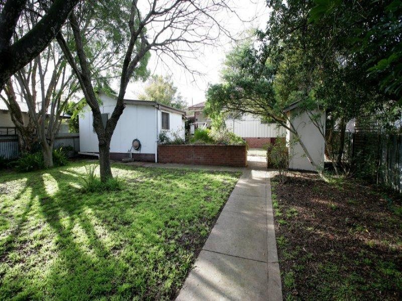 6 Waranga Avenue, Wagga Wagga NSW 2650