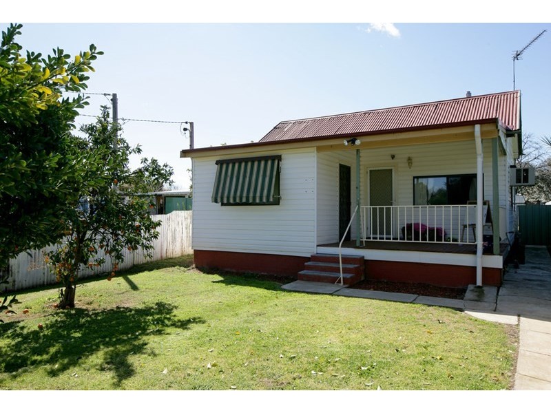 13 Henry Street, North Wagga Wagga NSW 2650