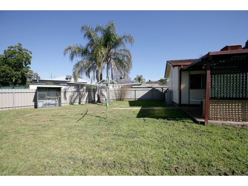 3 Cutler Avenue, Kooringal NSW 2650