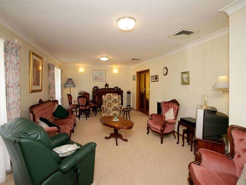 6 Moran Street, Tolland NSW 2650