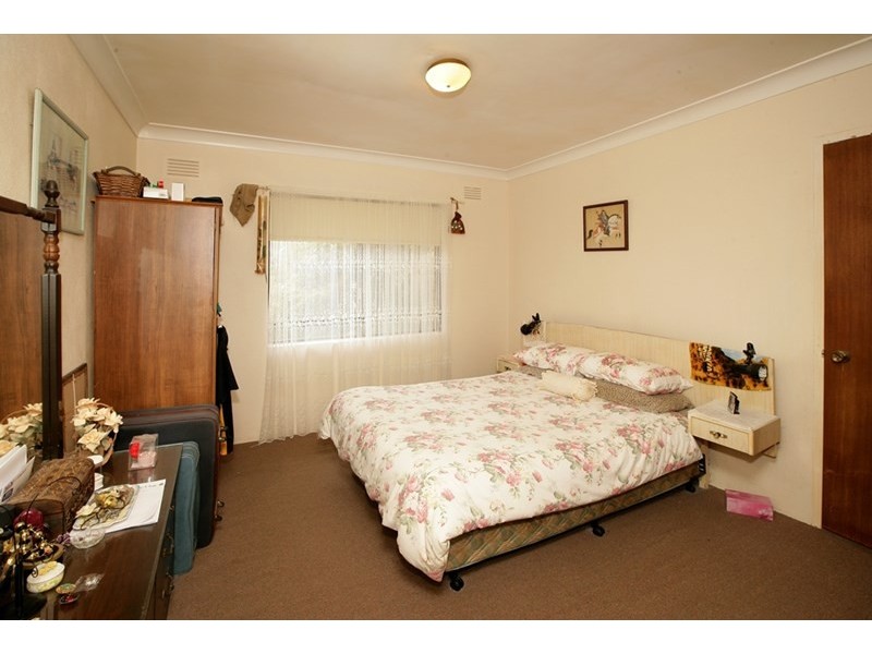 8/9 Henschke Avenue, Tolland NSW 2650