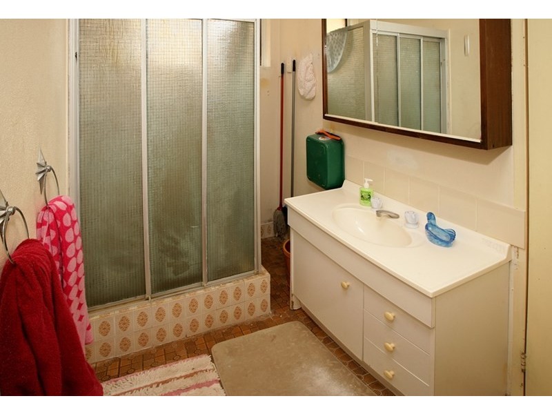 8/9 Henschke Avenue, Tolland NSW 2650