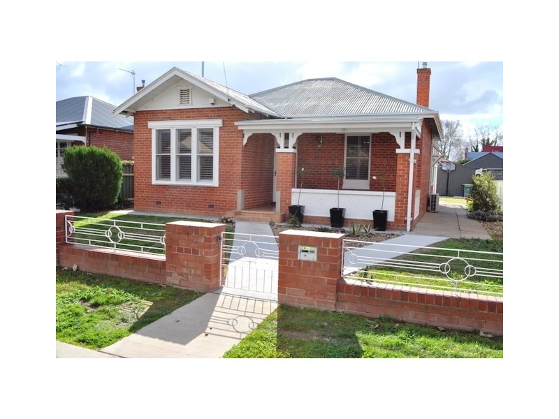 131 Gurwood Street, Wagga Wagga NSW 2650