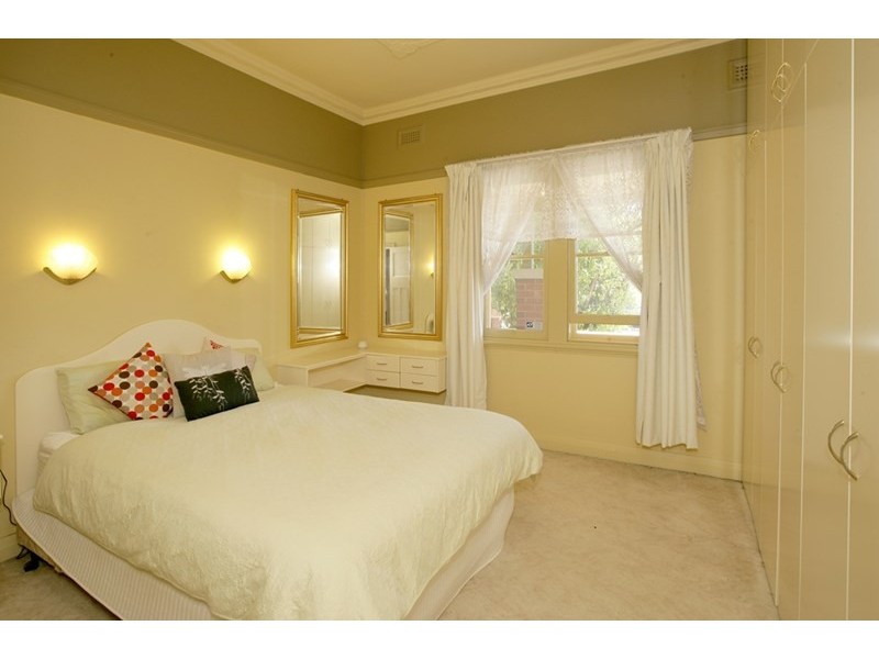 1 Edmondson Street, Wagga Wagga NSW 2650