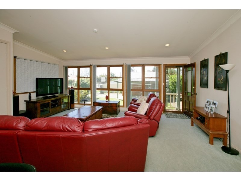 1 Edmondson Street, Wagga Wagga NSW 2650