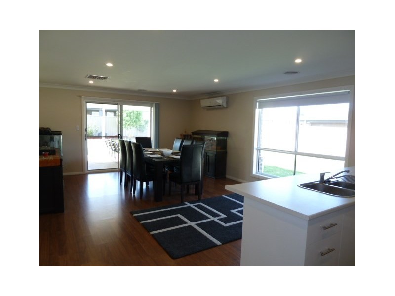 28 Mirrul Street, Wagga Wagga NSW 2650