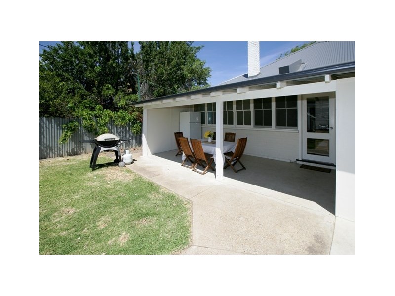 9 Best Street, Wagga Wagga NSW 2650