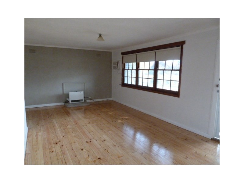 14 Chifley Crescent, Kooringal NSW 2650