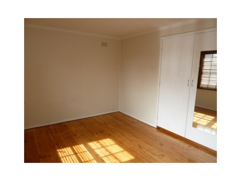 14 Chifley Crescent, Kooringal NSW 2650