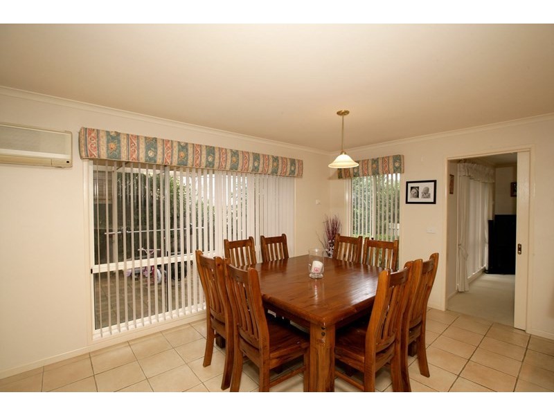 4 Headley Place, Wagga Wagga NSW 2650