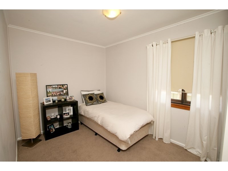 29 Gilmore Avenue, Mount Austin NSW 2650