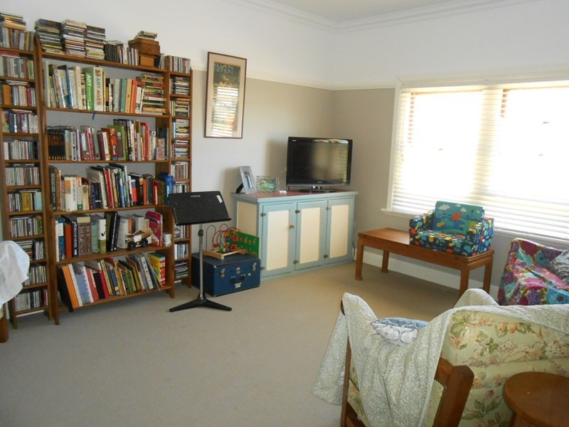 3 Heydon Avenue, Turvey Park NSW 2650