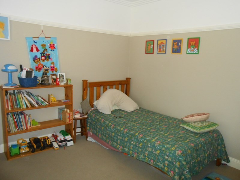 3 Heydon Avenue, Turvey Park NSW 2650