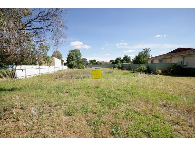 2A Blakemore Avenue, Ashmont NSW 2650