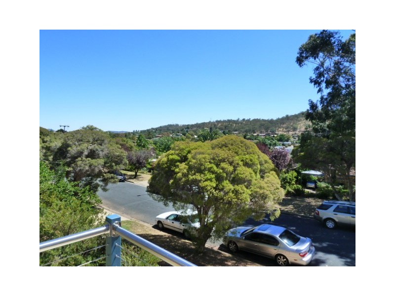 17 Malumba Crescent, Kooringal NSW 2650