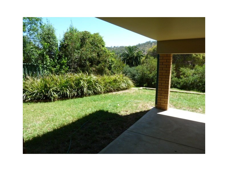 17 Malumba Crescent, Kooringal NSW 2650