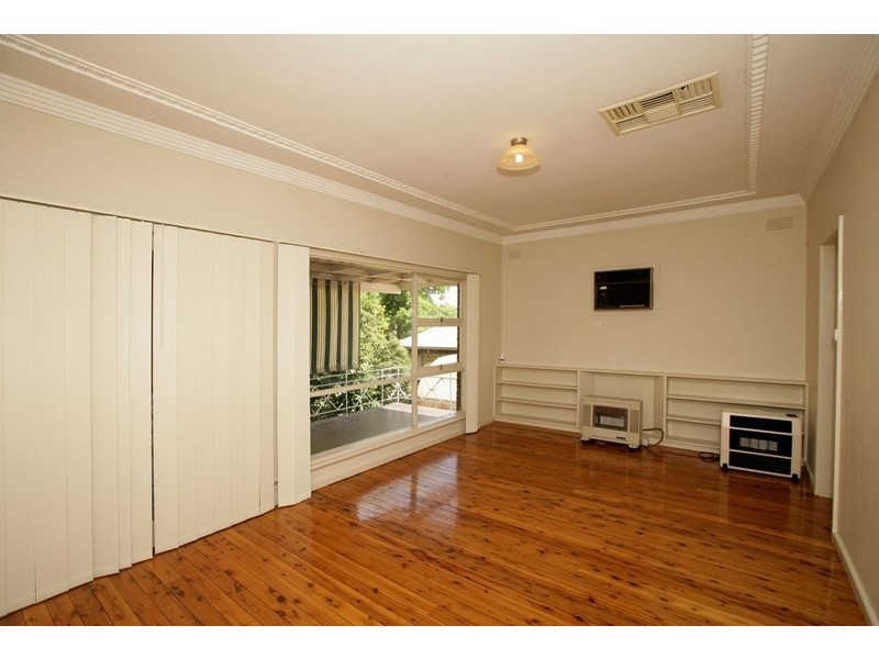 61 Mitchelmore Street, Wagga Wagga NSW 2650