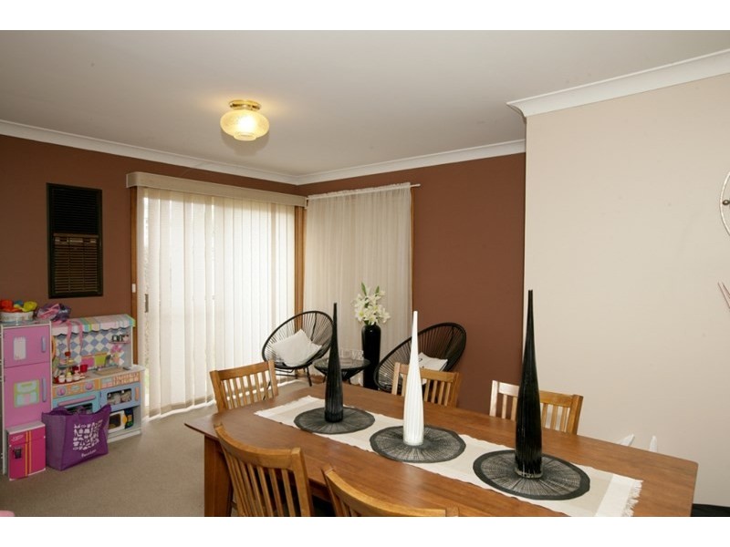 2/1 Brooklyn Drive, Wagga Wagga NSW 2650