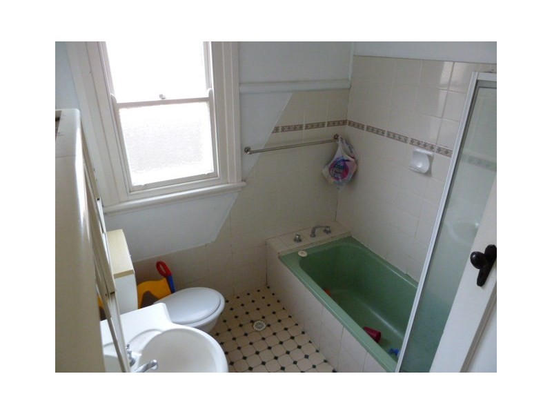 21 Heydon Avenue, Turvey Park NSW 2650