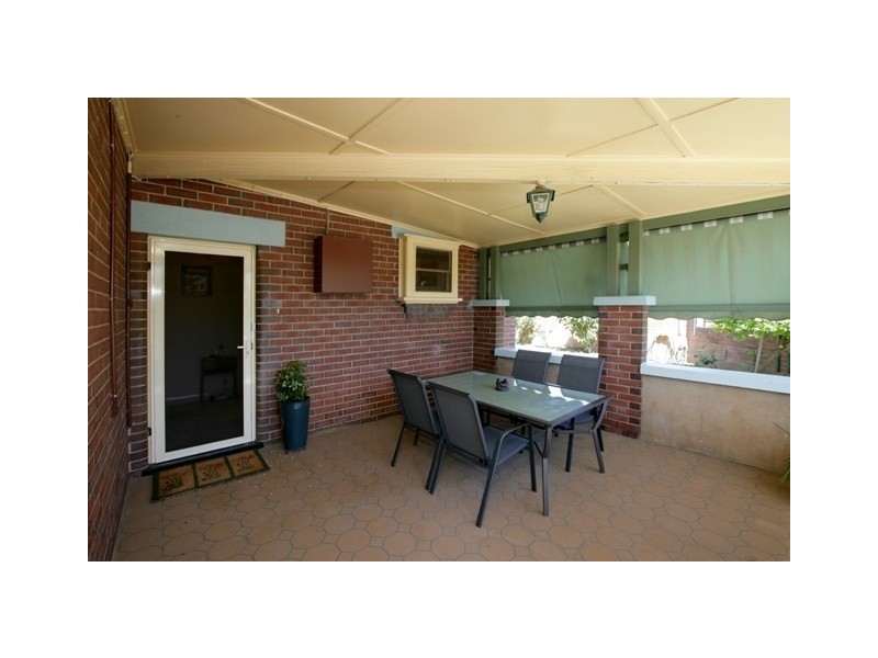 1 Edmondson Street, Wagga Wagga NSW 2650