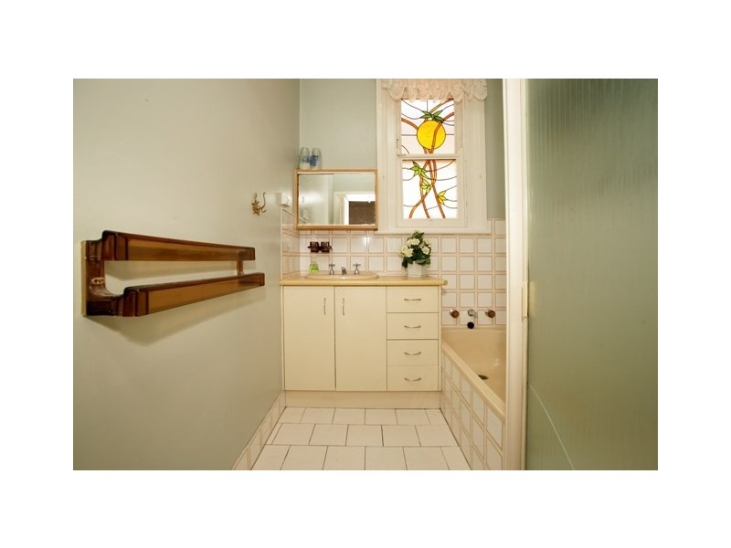 1 Edmondson Street, Wagga Wagga NSW 2650