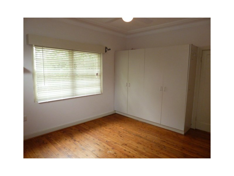 69 Mitchelmore Street, Wagga Wagga NSW 2650