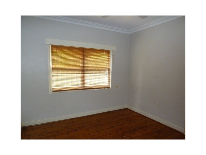 69 Mitchelmore Street, Wagga Wagga NSW 2650