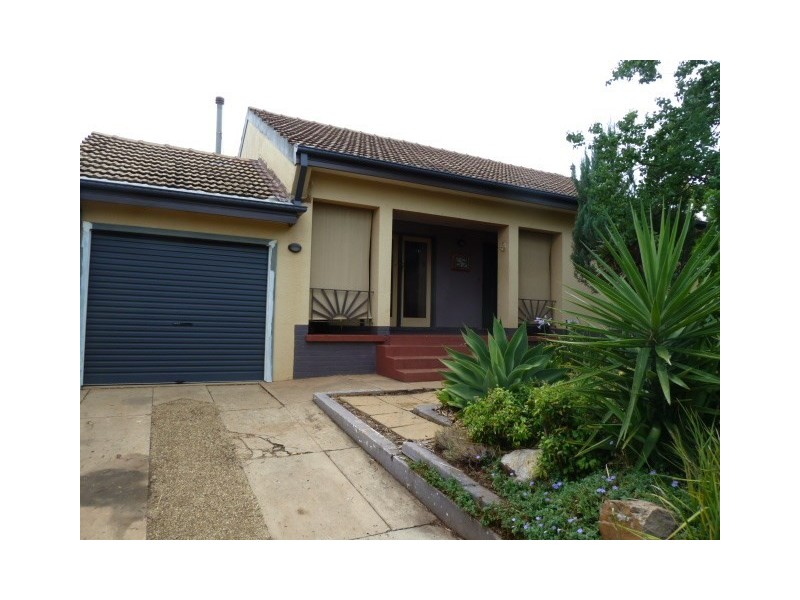 69 Mitchelmore Street, Wagga Wagga NSW 2650
