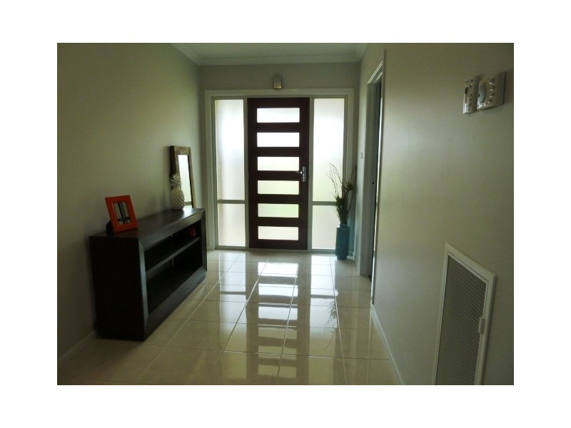 6 Colombo Avenue, Estella NSW 2650