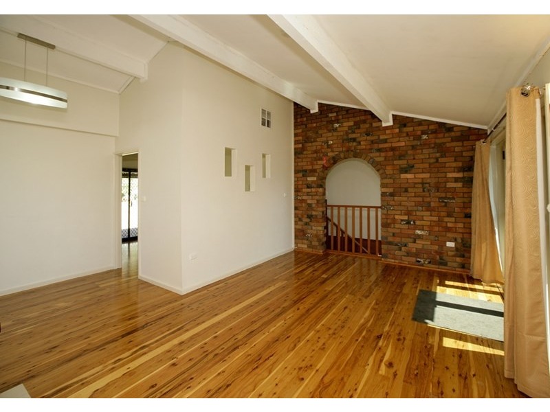 11 Buchhorn Street, Tolland NSW 2650