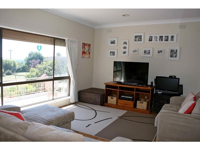 33 Marama Parade, Wagga Wagga NSW 2650