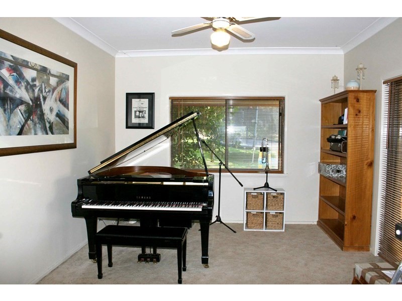 33 Marama Parade, Wagga Wagga NSW 2650