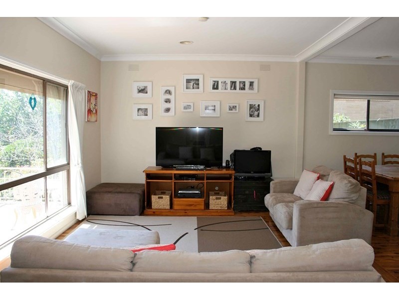 33 Marama Parade, Wagga Wagga NSW 2650