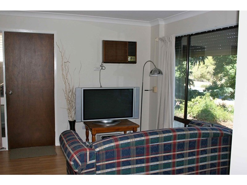 33 Marama Parade, Wagga Wagga NSW 2650