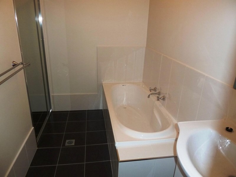 4/10 Mirrul Street, Wagga Wagga NSW 2650