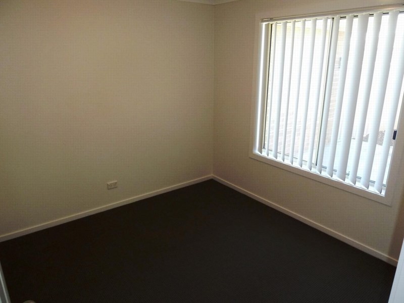 4/10 Mirrul Street, Wagga Wagga NSW 2650