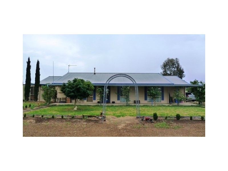 60 Cleek Street, Currawarna NSW 2650