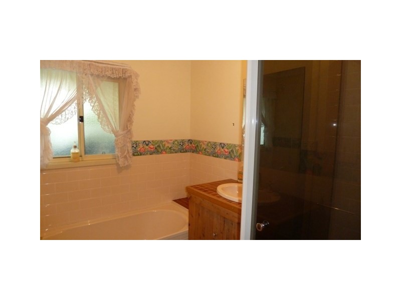 60 Cleek Street, Currawarna NSW 2650