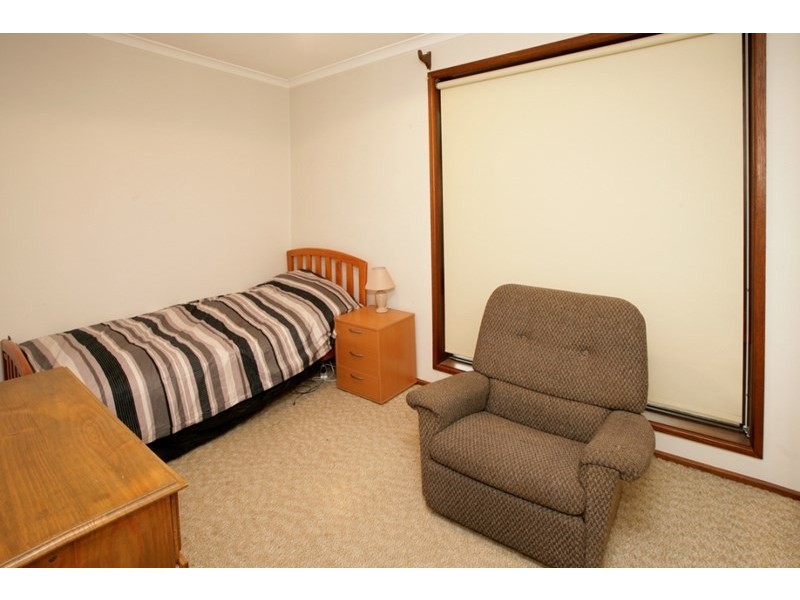 80 Vincent Road, Lake Albert NSW 2650